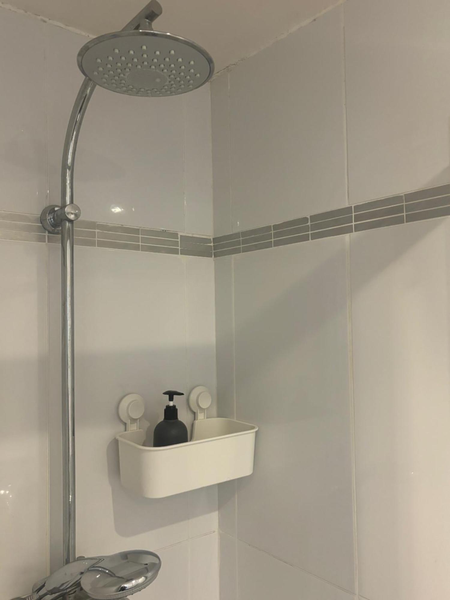 Апартаменты Studio Au Calme Монтрёй Экстерьер фото